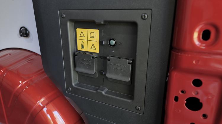 FORD E-TRANSIT CUSTOM 320 L2 ELECTRIC RWD 210kW 65kWh H1 Van MS-RT Auto
